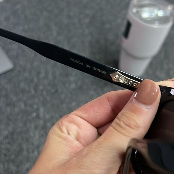 Black Gucci Glasses - Like New w Hard & Soft Cases & Gucci Cloth